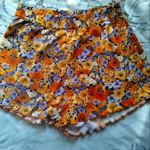 Flowy floral shorts